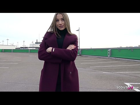❤️ VĀCU SKAUTS IR SAPNIS, PIESKARAS STEELE, AUTOSTĀVVIETA TELLTALE UN SEXY PAR NAUDU ️❌  Sekss pie mums ❌️