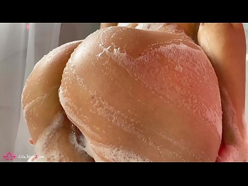 ❤️ Brunete masturbē makstiņu ar vibratoru līdz intensīvam orgasmam dušā ️❌  Sekss pie mums ❌️